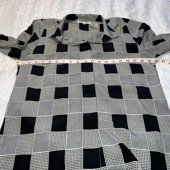 WOMEN'S Regina Porter Button Down Top Size 4 - Picture 4 of 6